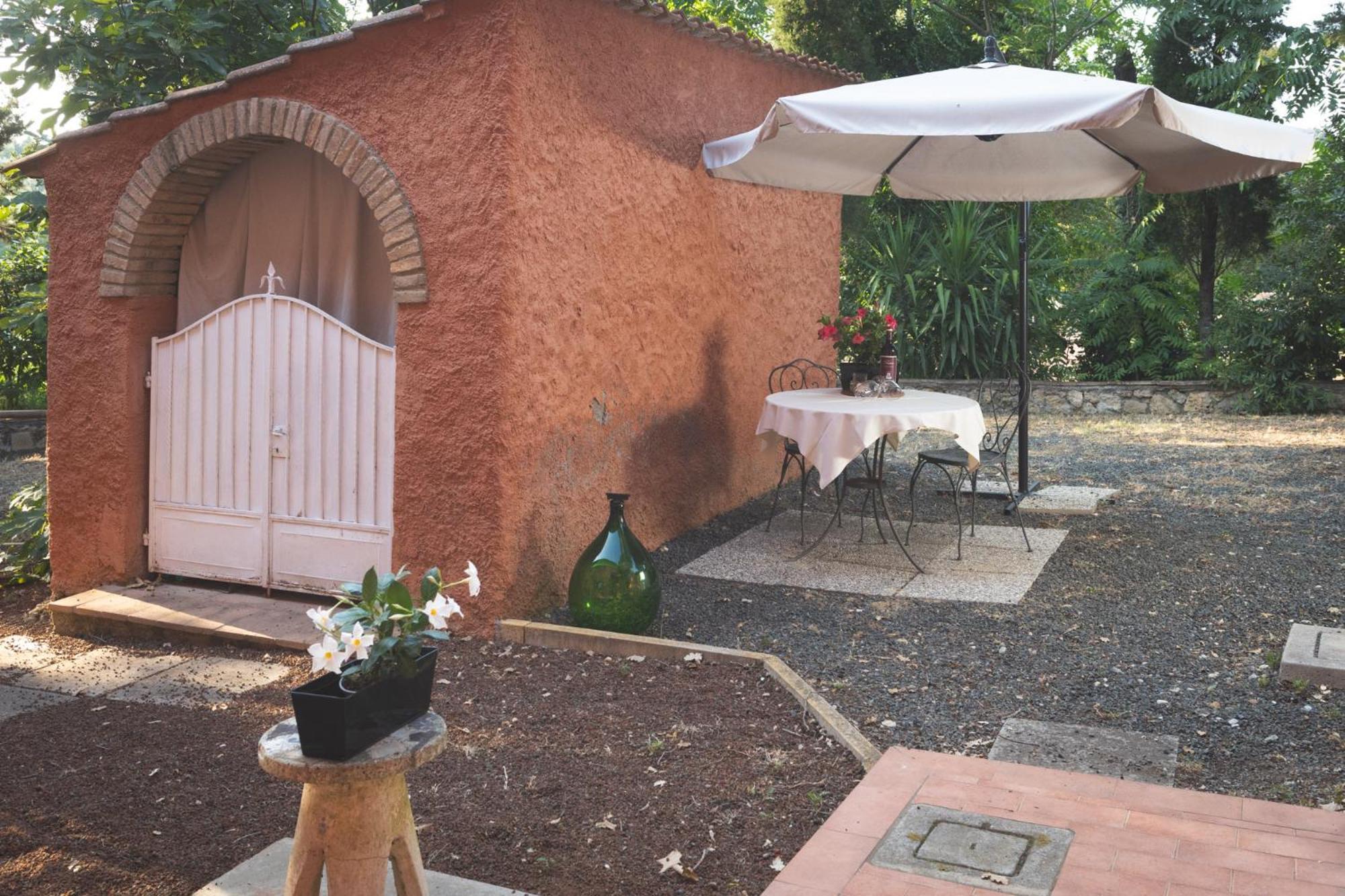Podere San Filippo B&B-Apartment-Pet Friendly-Rent Bike And Bike Friendly Біббона Номер фото
